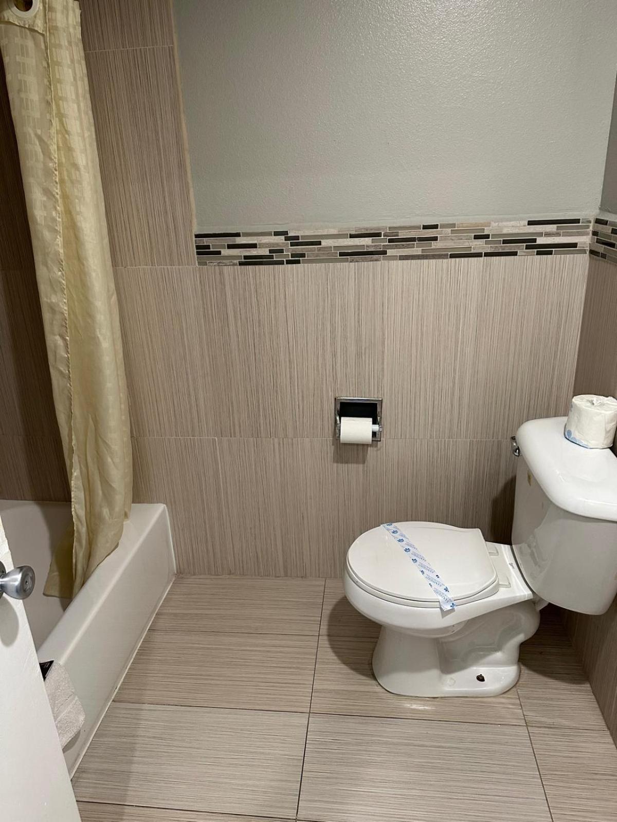 Heritage Inn And Suites Корона Экстерьер фото