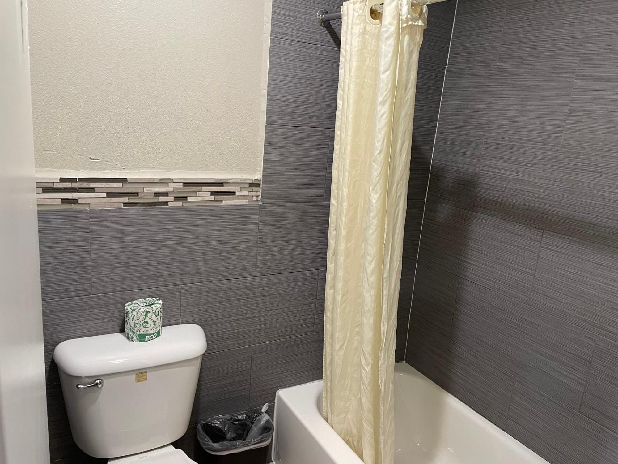 Heritage Inn And Suites Корона Экстерьер фото